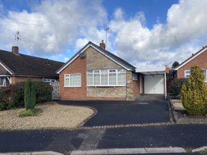 Frontage- click for photo gallery